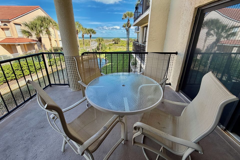 ocean side view balcony