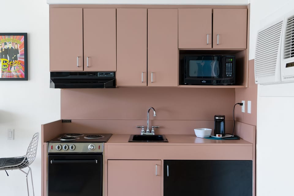 Kitchenette.