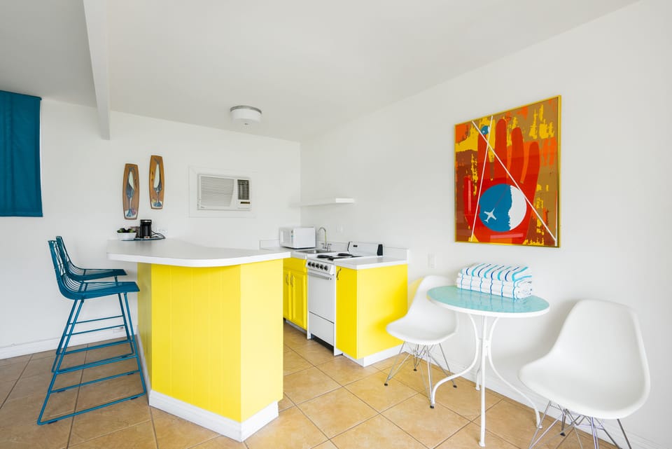 Suite 5's colorful kitchenette.