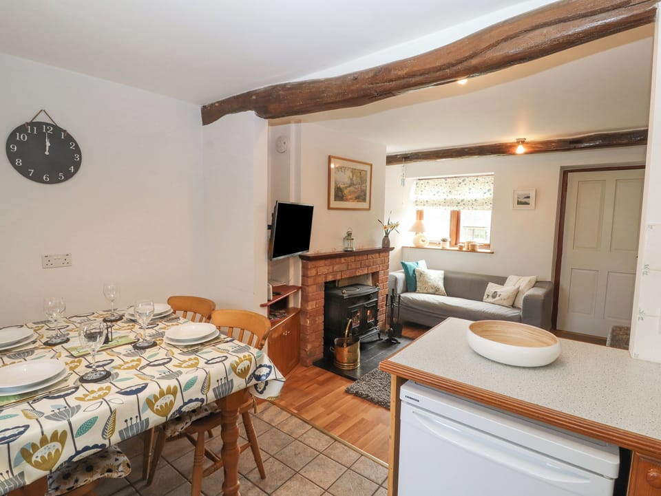 Cottage | Living area