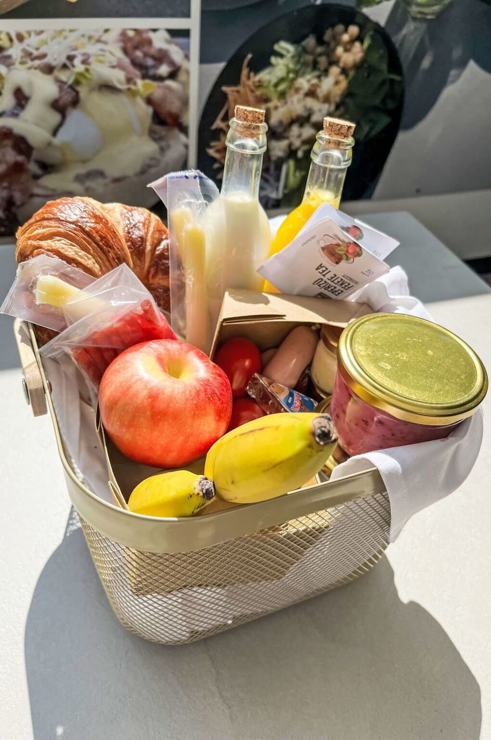 Food, Basket, Bottle, Fruit, Picnic, Brunch, Breakfast