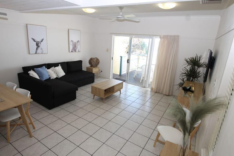 Villa 40 Loungeroom