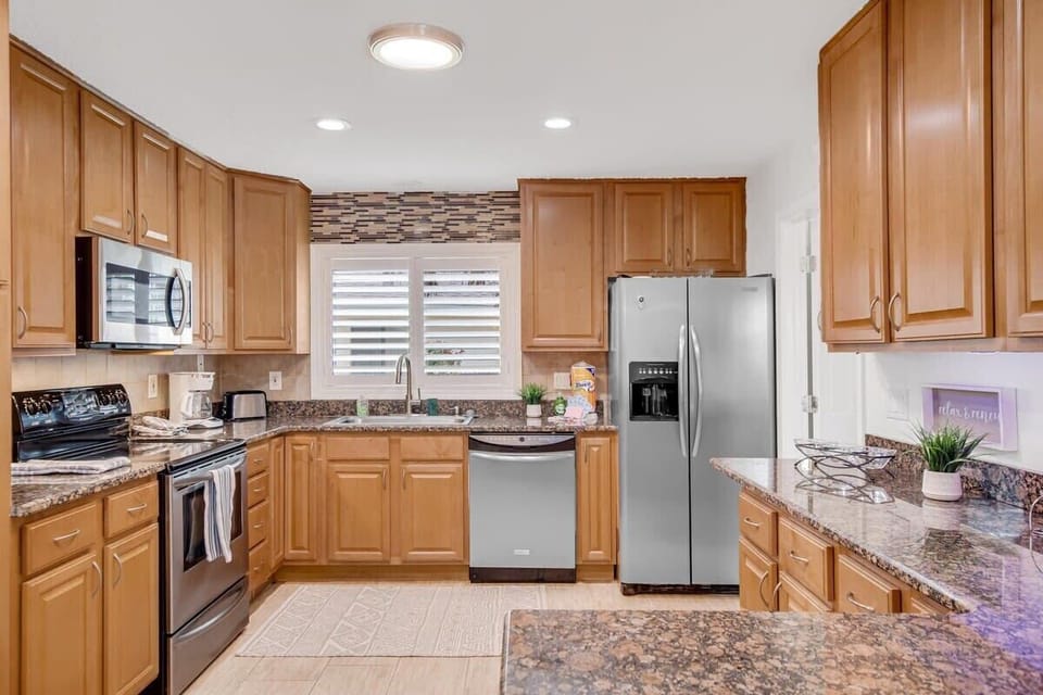 Fully stocked kitchen