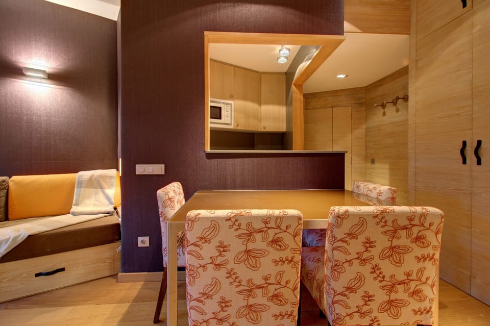 Camarote by Totiaran is Super chic 1 bedroom apt. 5p Baqueira centro