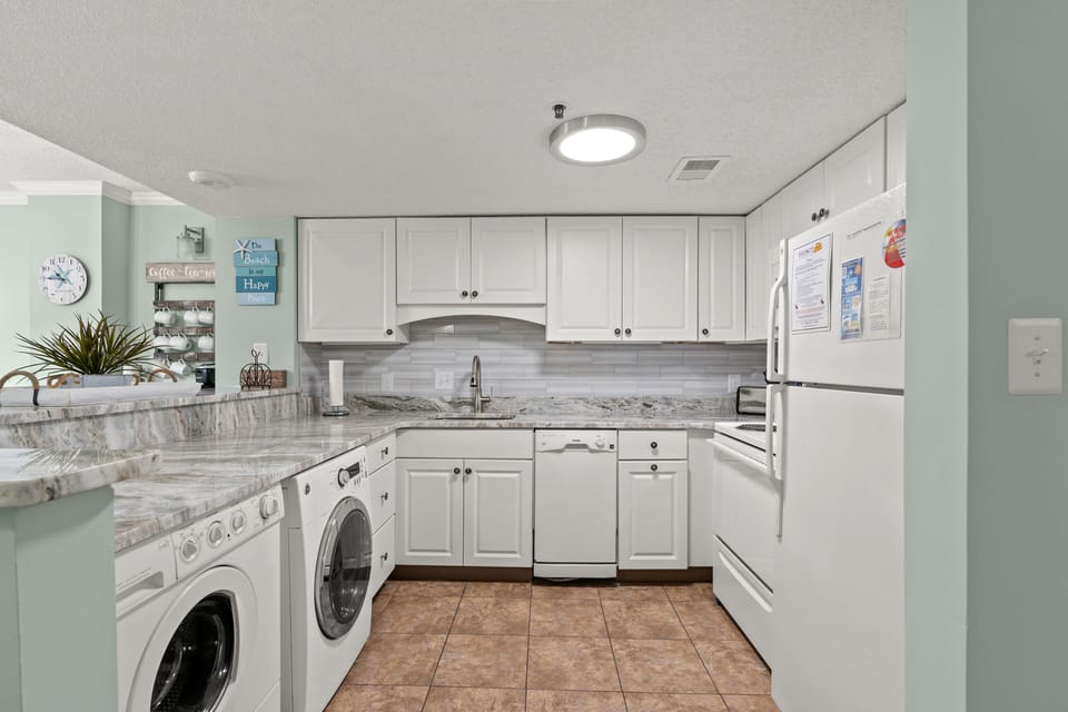 The family chef will love this fabulous kitchen.