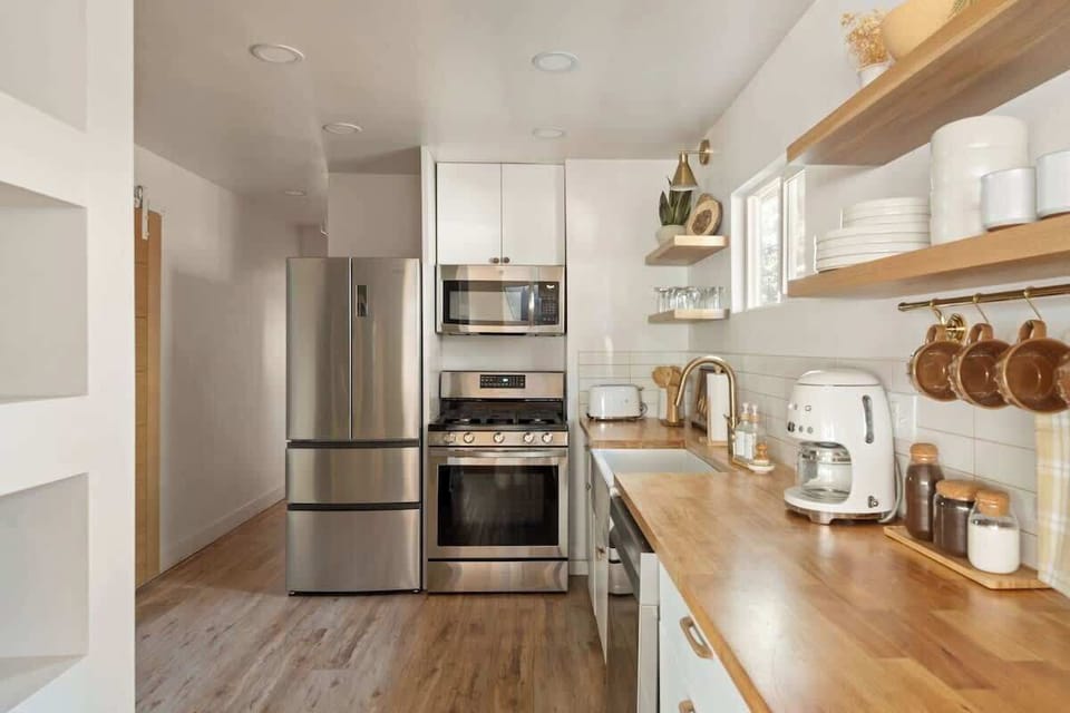 Standard baking & cookware available to prepare most meals.
 Full sized appliances. 