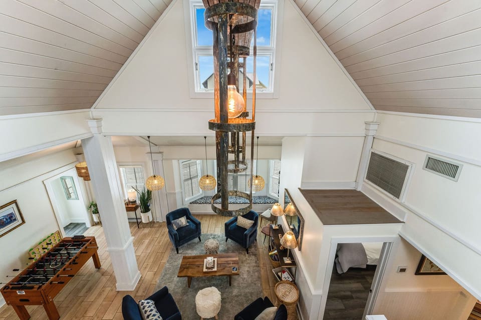 2nd floor is an open loft, no door