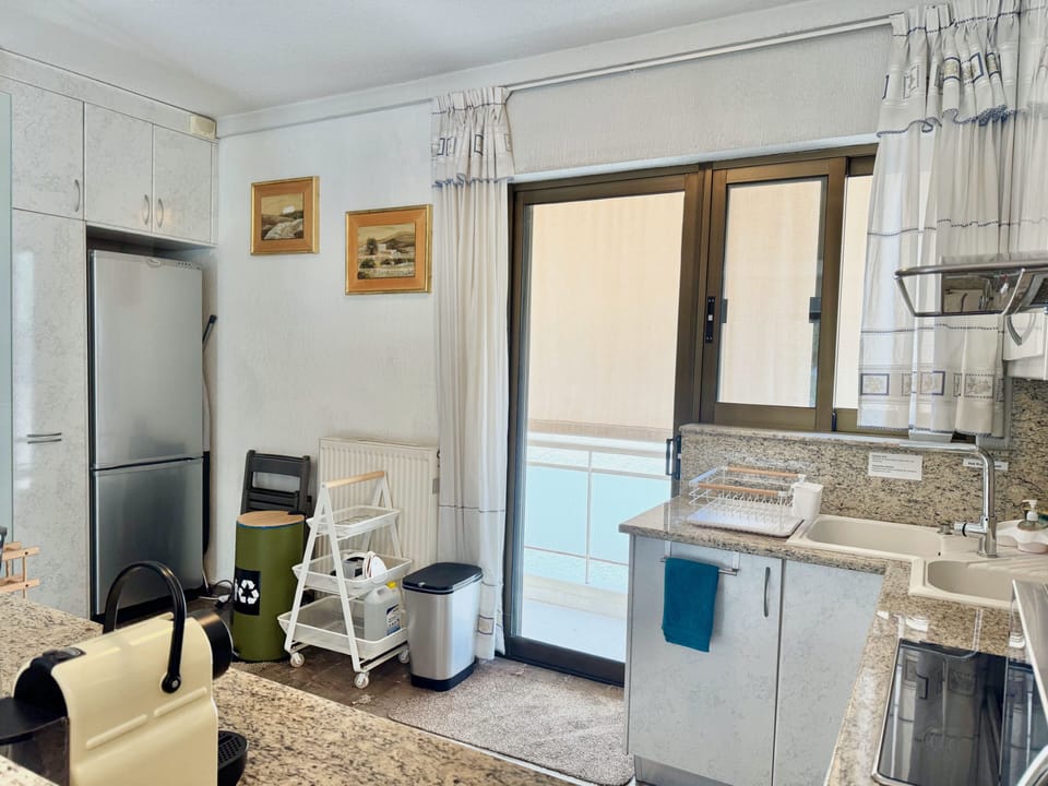 Apartment | Private kitchen | Fridge, microwave, oven, stovetop