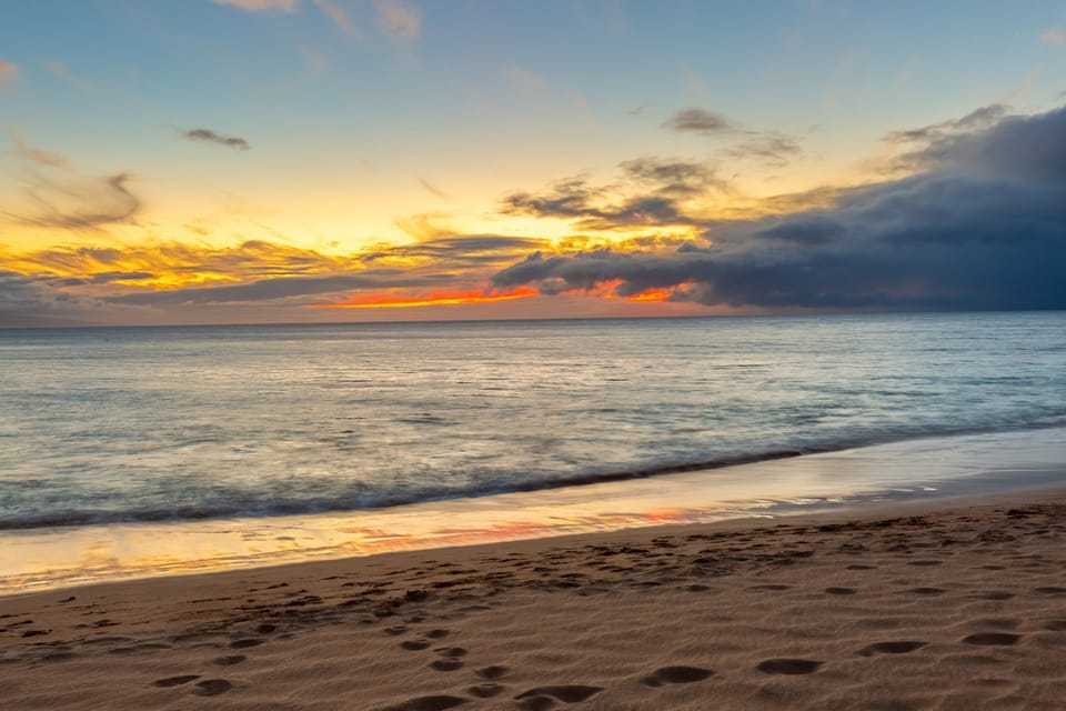 Golden hour on Ka'anapali's north shore, a short stroll from Paki Maui.