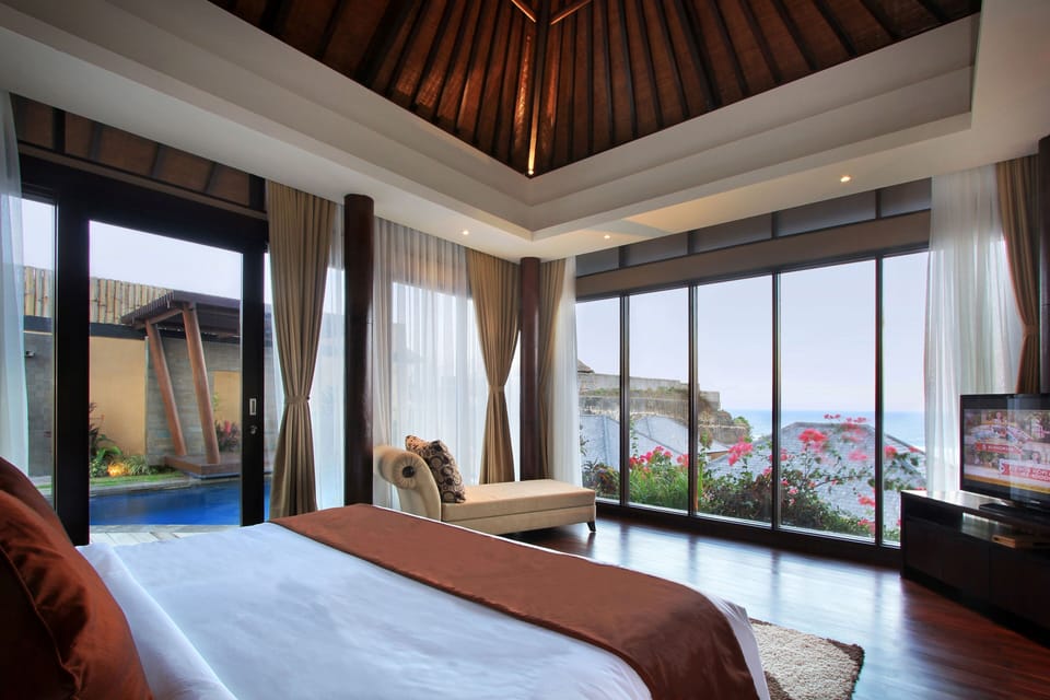 Villa, 1 Bedroom | In-room safe, desk, blackout drapes, iron/ironing board