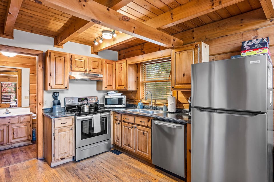 Kitchen with all the basics to cook a meal.