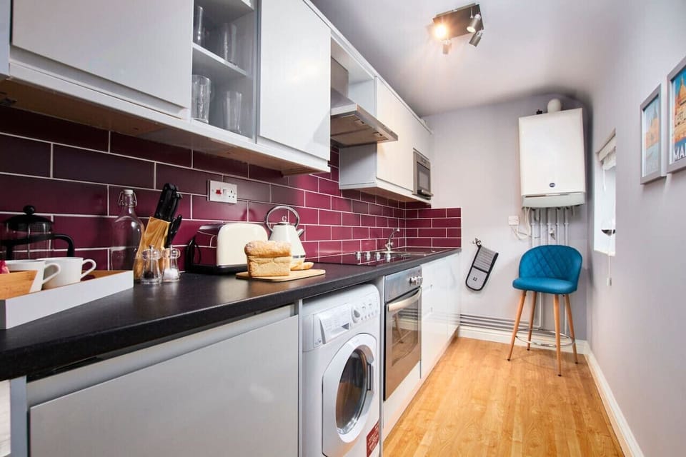 Well-equipped modern kitchen