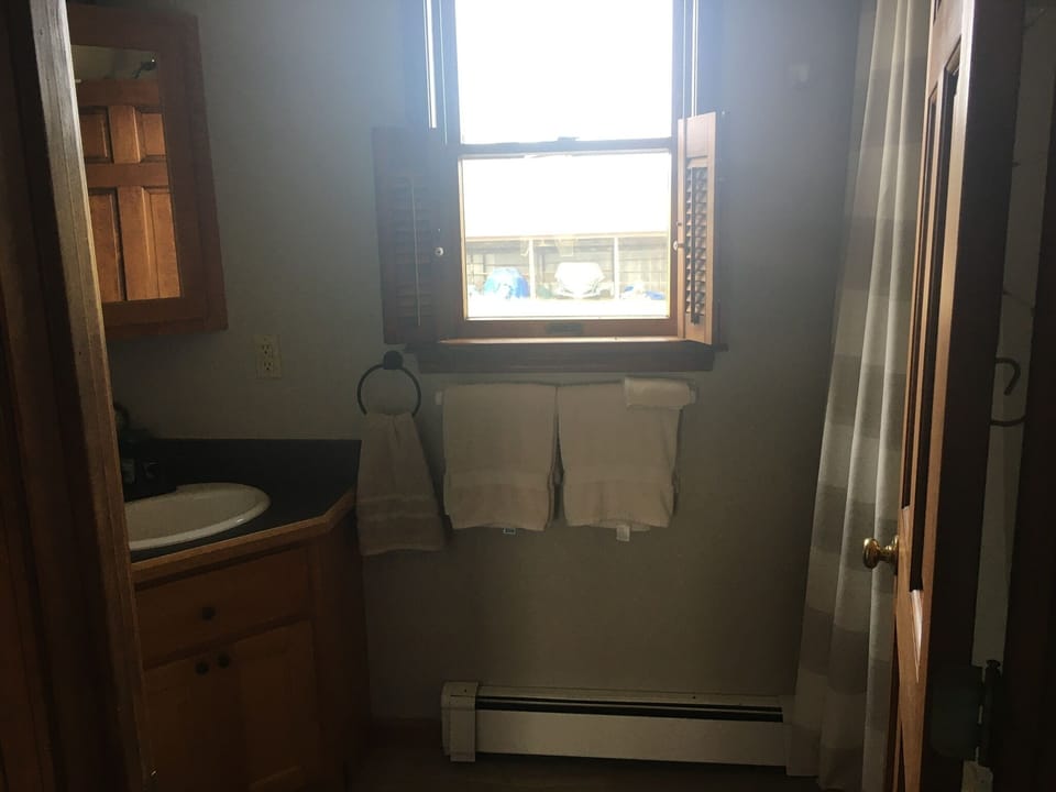Upstairs bathroom and shower.