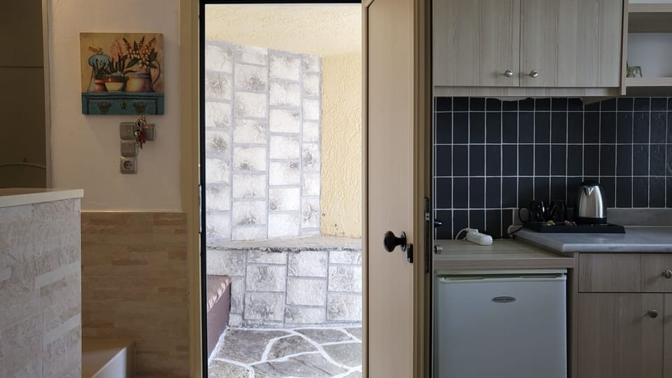 Apartment, 2 Bedrooms, Balcony, Garden View | Interior