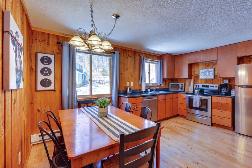 Dining Area | Kitchen | Cooking Basics