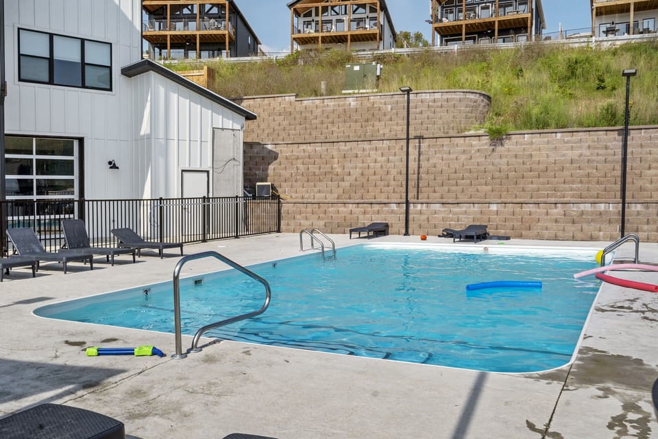 Outdoor community pool!