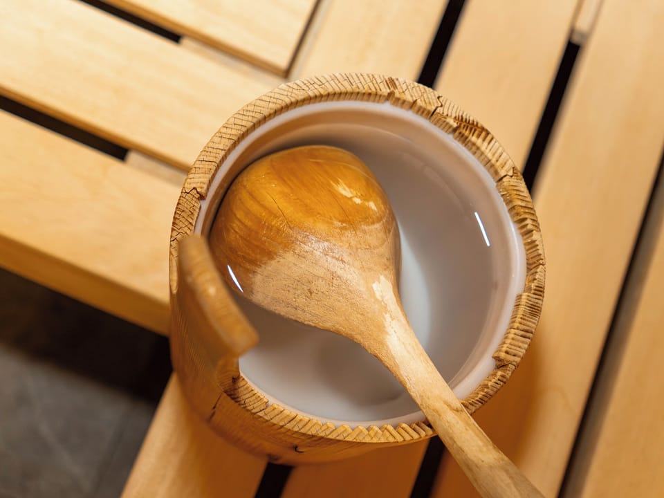 Sauna, steam room