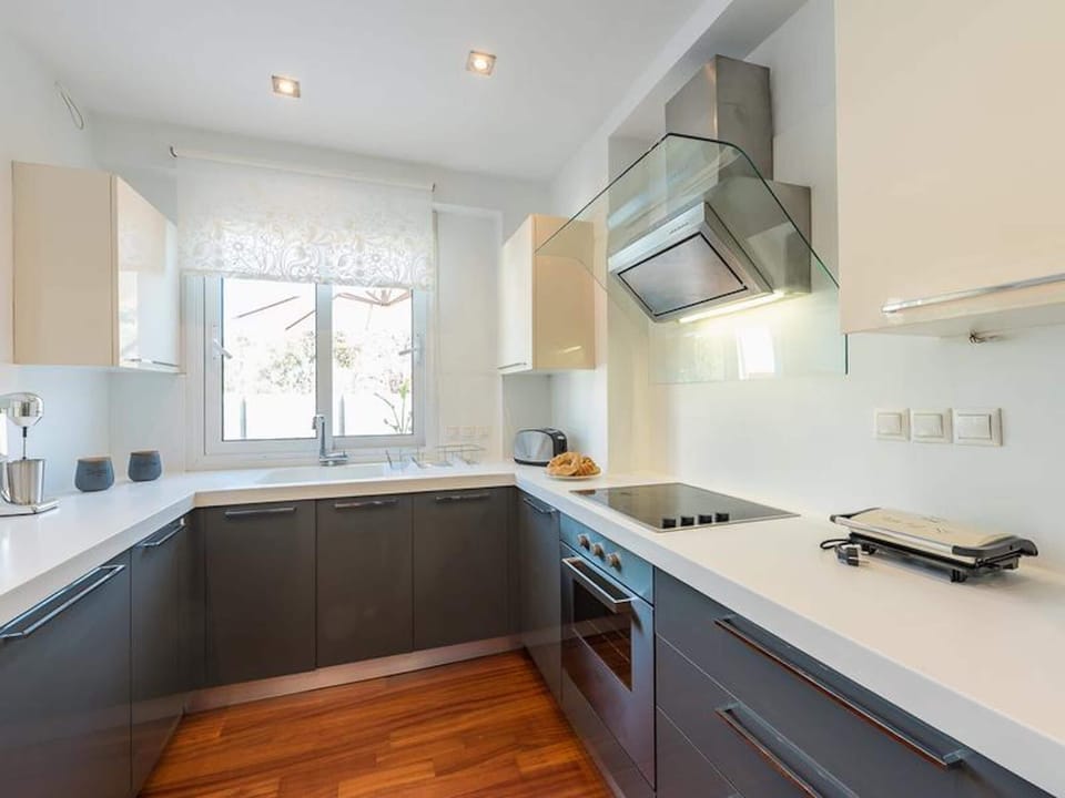 Villa, 4 Bedrooms, Private Pool, Pool View | Interior