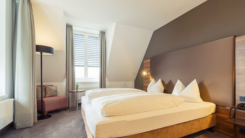 In-room safe, desk, free WiFi, bed sheets