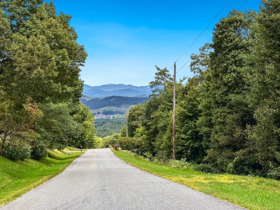 Road to the House