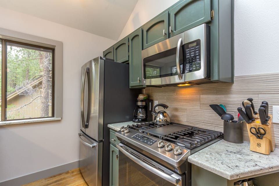 Kitchen - Main Level