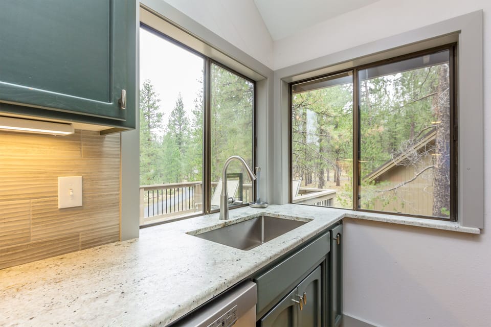 Kitchen - Main Level