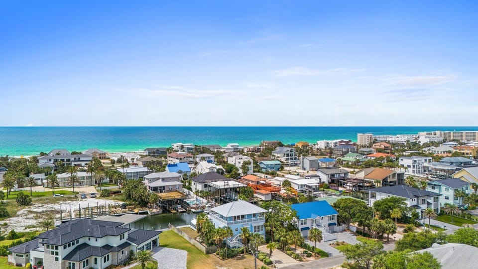 Another angle of the coast and Capt. Jax area. 

Professionally Managed by
Breathe Easy Rentals