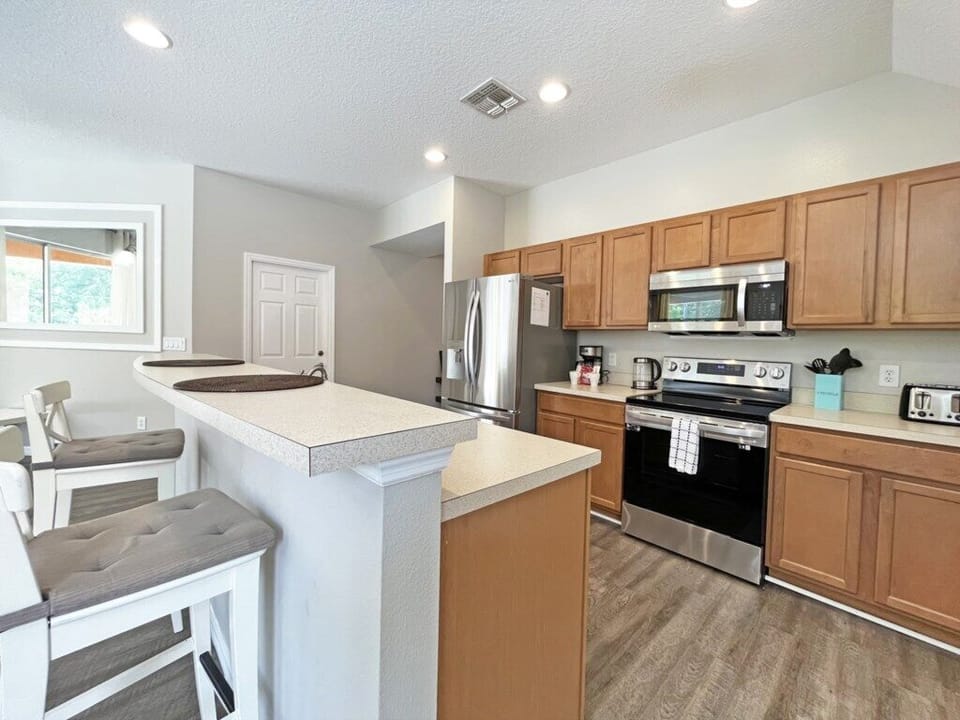 kitchen1.jpg