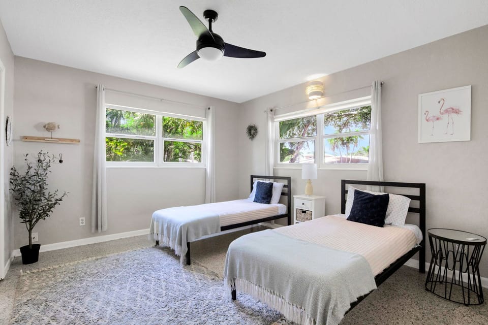 Third Bedroom. Twin beds can be joined together to form a king bed!!