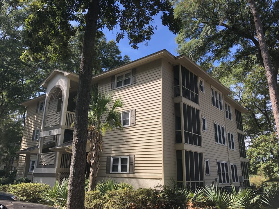 Quiet Third Floor Condo