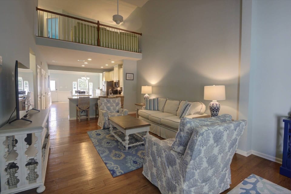 This home is pristine and beautiful!