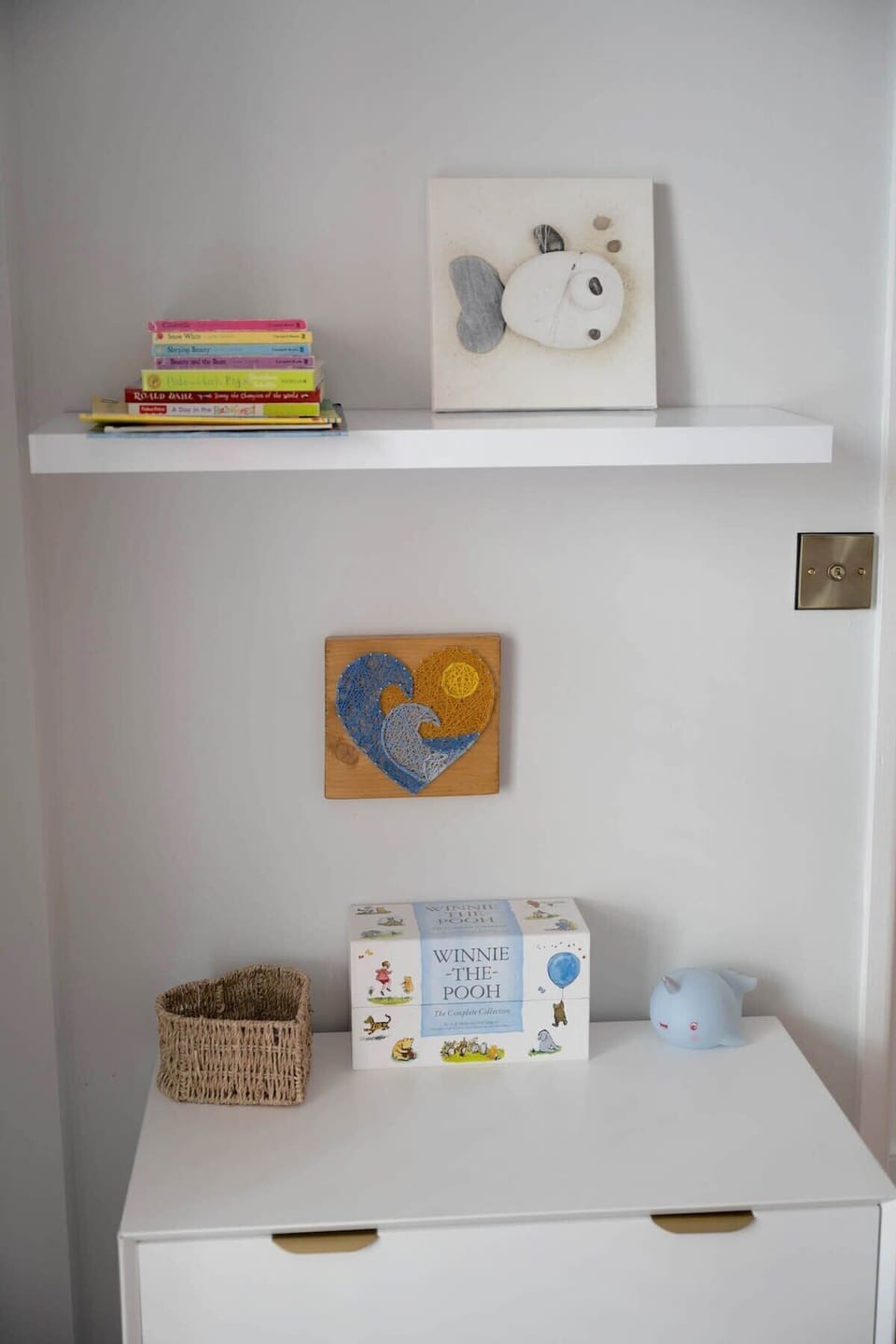 Family friendly with lots of children's books