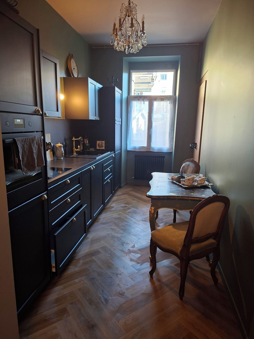 Private kitchen