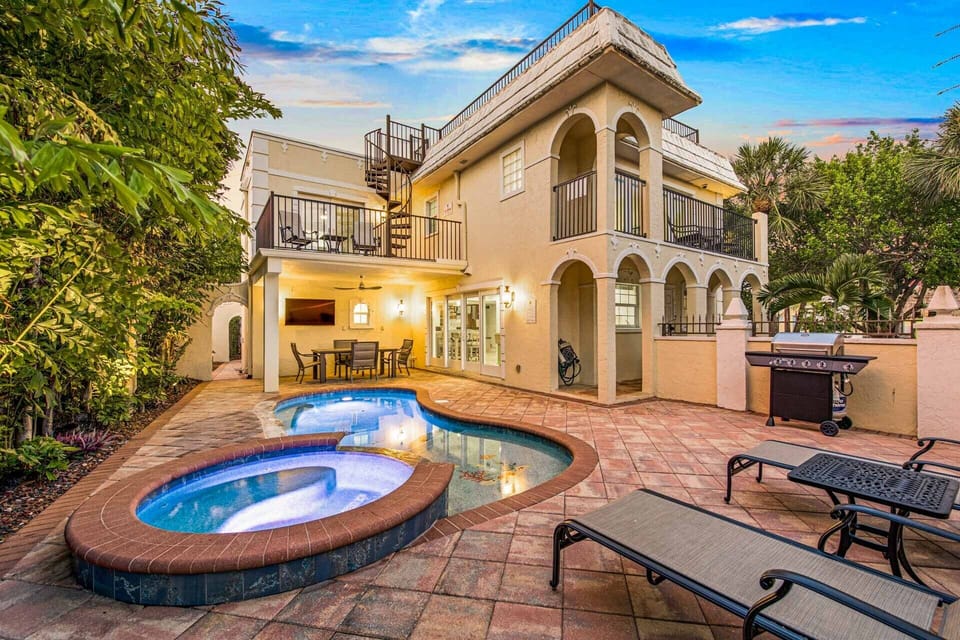 Private Pool Sunset