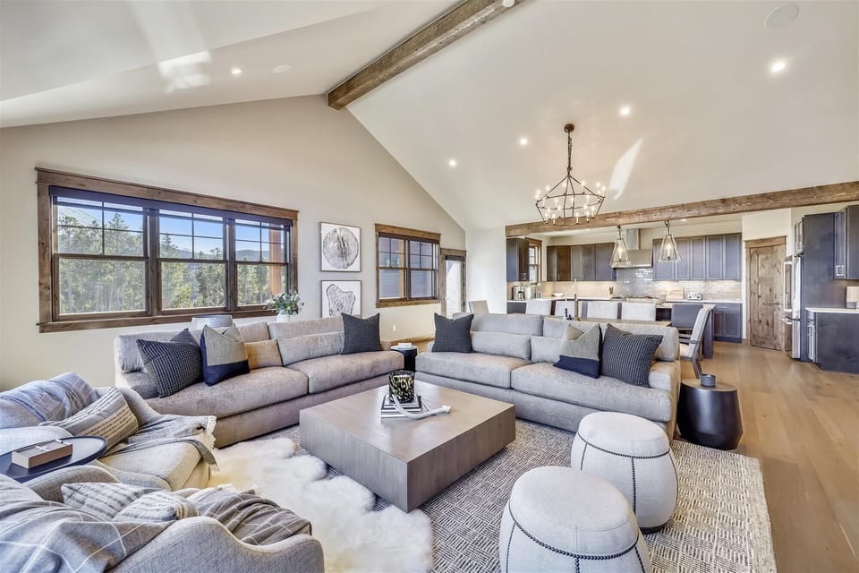 Living Area - Cocoa Cabin Breckenridge Vacation Rental