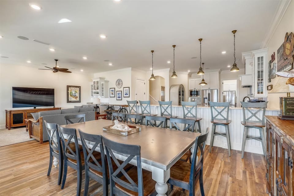 Gather for a family meal and enjoy some great conversation around the table.