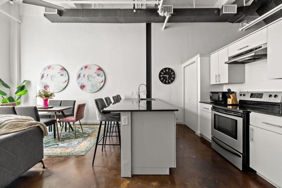 Kitchen and open space ✅ Caption: Fully-equipped modern kitchen with open space — perfect for cooking and entertaining.