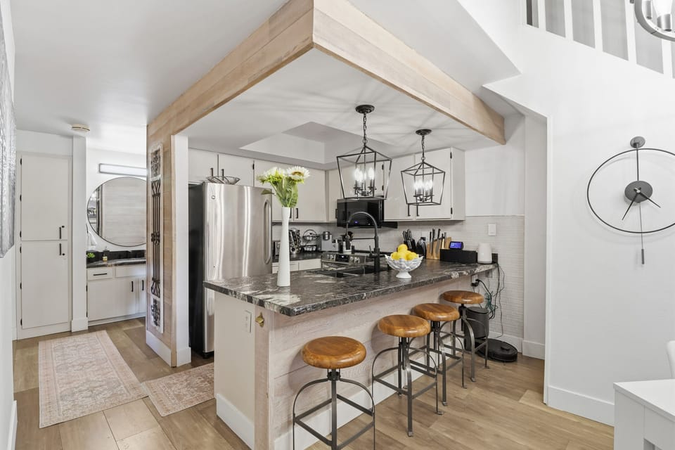Breakfast Bar