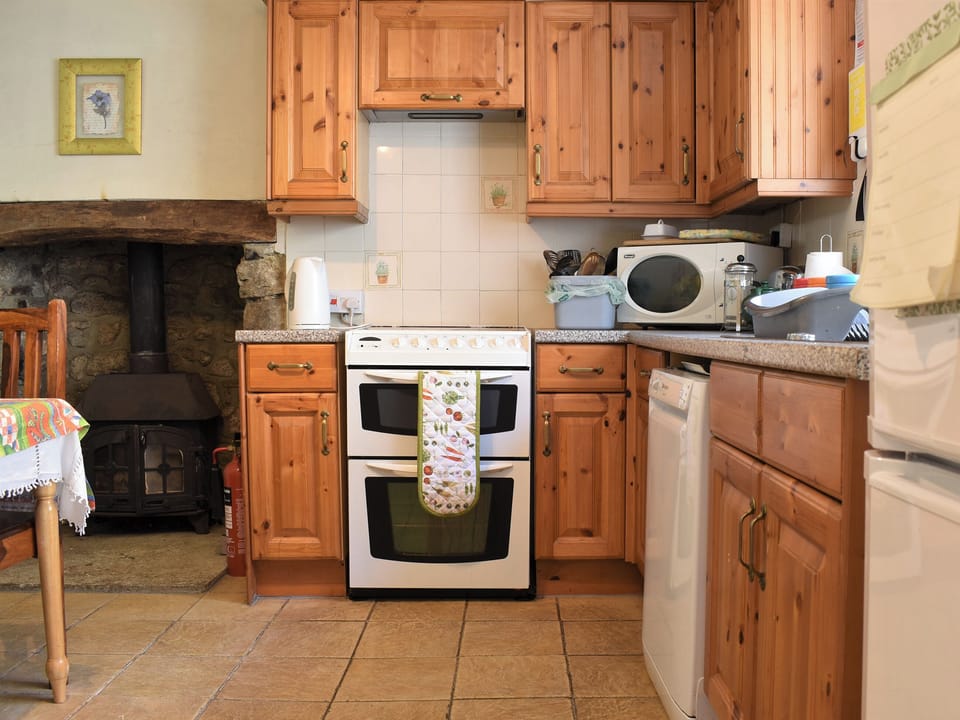 Kitchen/diner | Scenery Cottage, Bridford, Dartmoor