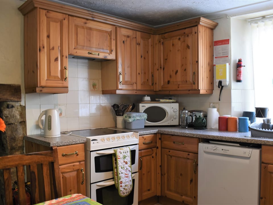 Kitchen/diner | Scenery Cottage, Bridford, Dartmoor