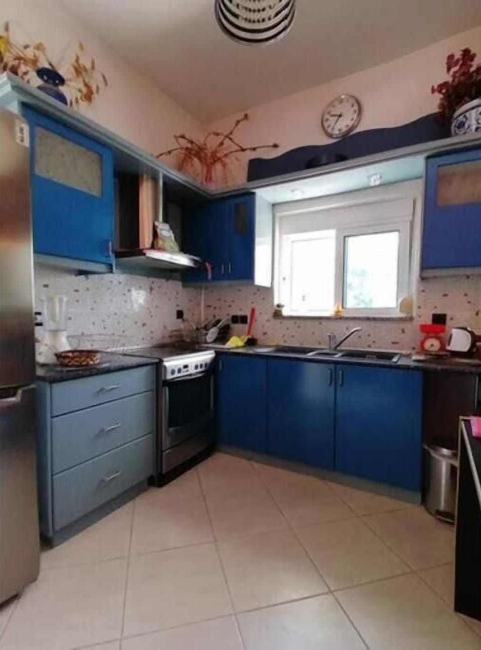 Kitchen (Fully equiped)