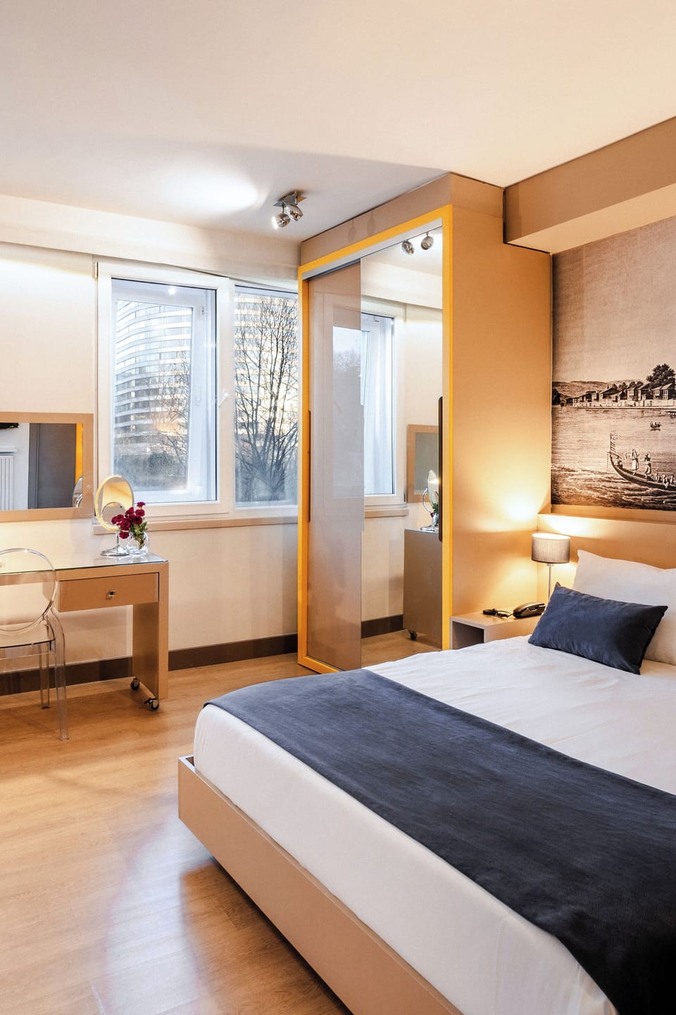 Studio | Premium bedding, minibar, in-room safe, soundproofing