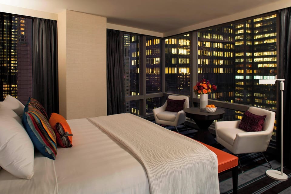 Room, 1 King Bed, Corner | Premium bedding, in-room safe, desk, soundproofing