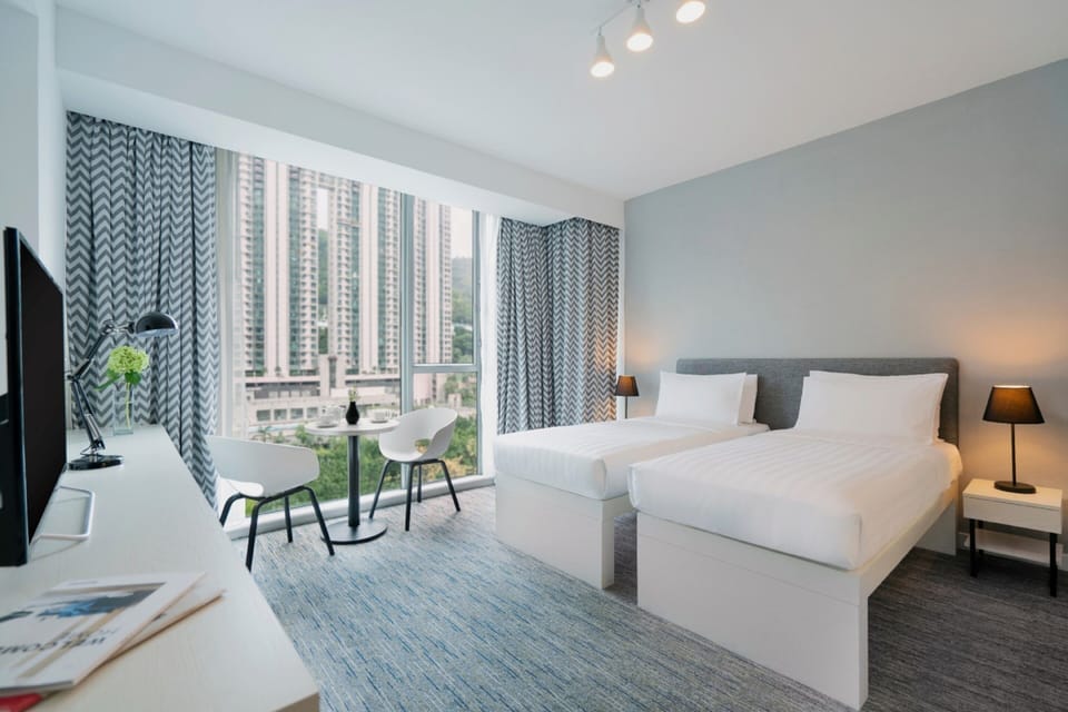 Minibar, soundproofing, free WiFi, bed sheets