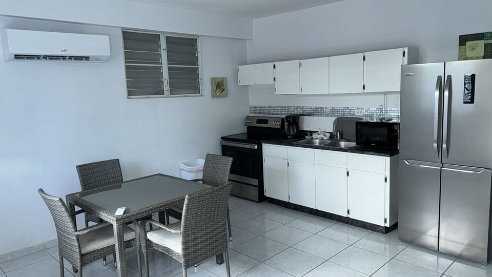 Standard Room | Private kitchen | Coffee/tea maker, fridge, microwave
