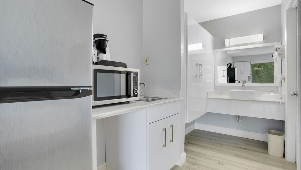 Fridge, microwave, coffee/tea maker