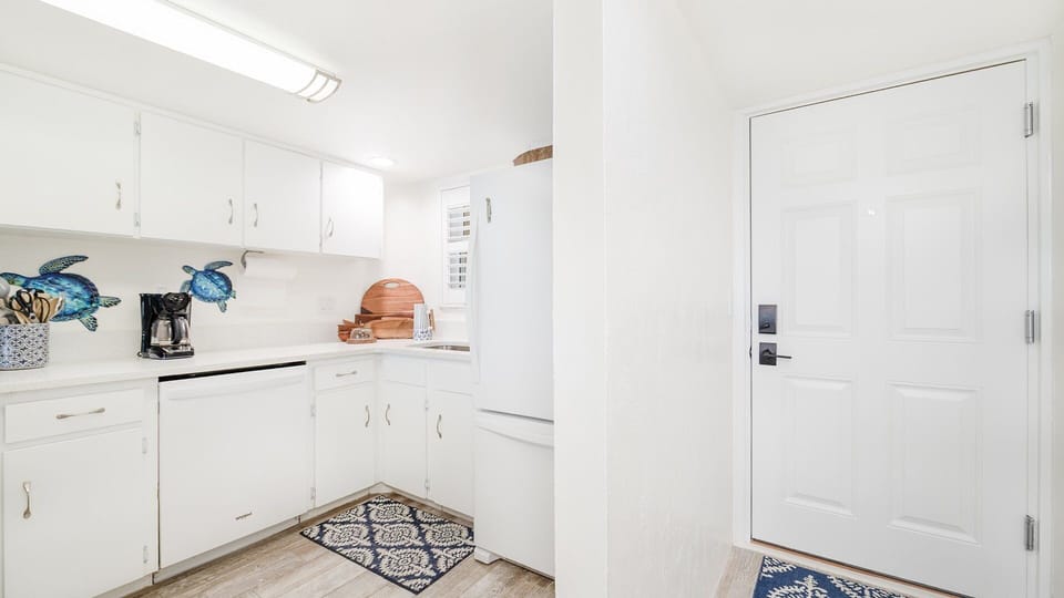 Entryway and Kitchen