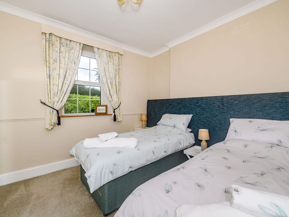 Cottage | 3 bedrooms, individually decorated, individually furnished, free WiFi