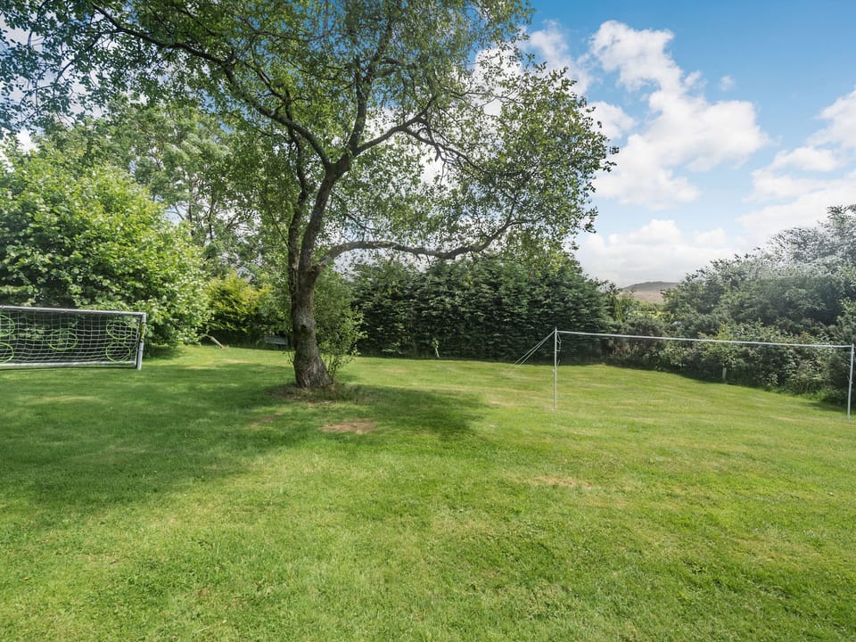 Cottage | Property grounds