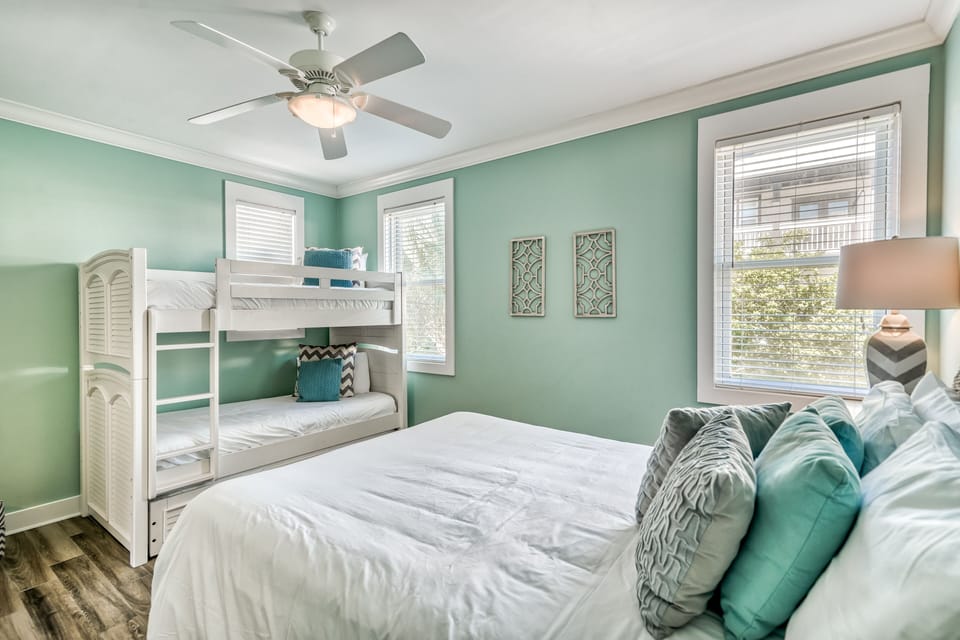 2nd Floor - Guest Bedroom - Queen Size Bed + Twin Bunks